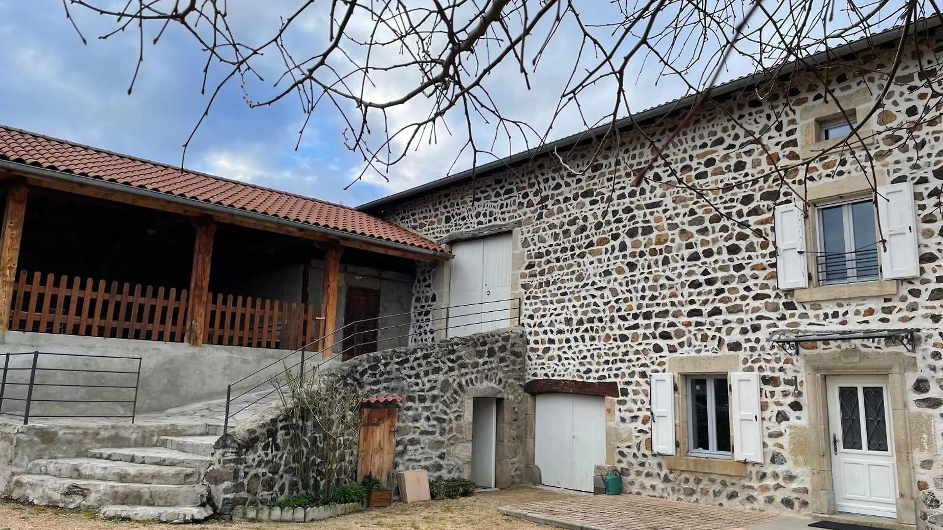 Ferme Du Xixe Siecle Avec Cour Fermee Et Terrasse, Proche Des Gorges De La Loire Et Du Puy-En-Velay - Fr-1-582-187 Villa Saint-Vincent  Saint-Vincent (Haute-Loire)